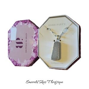 Bomb party white druzy effortless style necklace RBP4824 silver plate